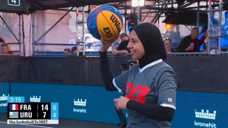 Tokyo 2020 Olimpiyat tarihine adını yazdıran ilk başörtülü hakem: Sara Gamal