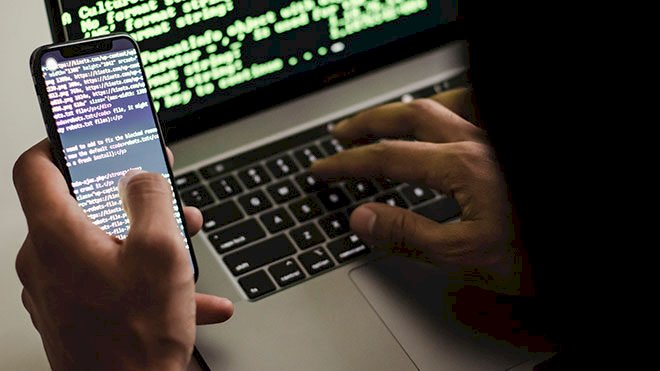 Hangi bakanın telefonları dinleniyor