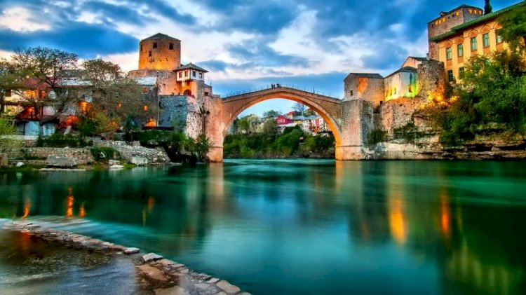 Bosna Hersek Yüksek Temsilcisi 'soykırımın inkarının cezalandırılmasına ilişkin yasa' çıkarttı