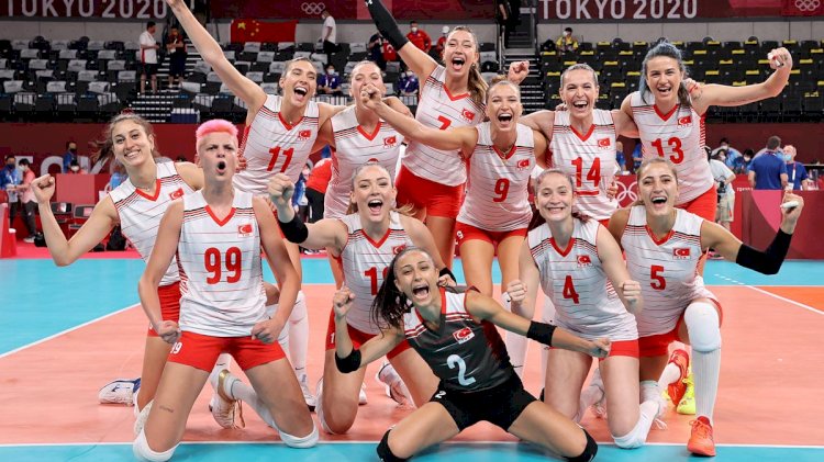 A Milli Kadın Voleybol Takımı, Çin'i 3-0 yendi
