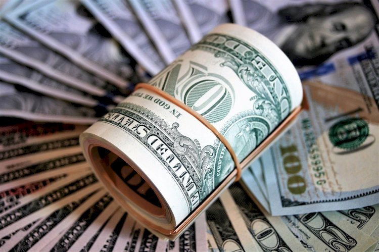 Dolar tepe taklak oldu