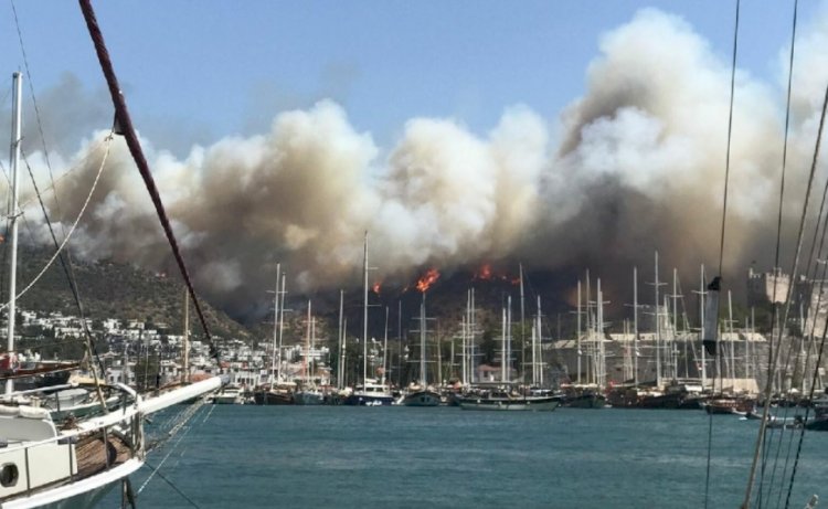 Bodrum’da yangın büyüyor