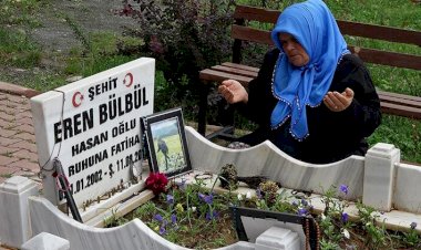 Şehit Eren Bülbül'ün annesinden yürek burkan sözler