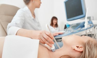 Gebelikte Tiroid Hastalıkları Anneyi Olduğu Kadar Bebeği de Etkiliyor