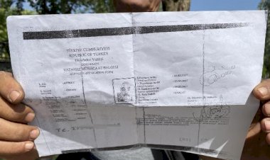 Vatansız belgesiyle yaşıyor. 35 yıllık gizem