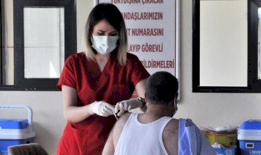 Aşılama politikasına "tutarsızlık" eleştirisi