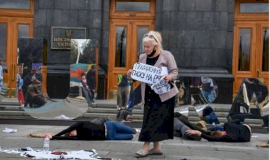 В Киеве Зеленского призвали поддержать "заложников Кремля"