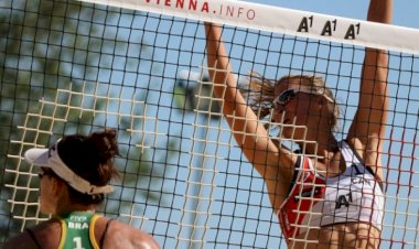 PLAJ VOLEYBOLU TURNUVASINDA KADIKÖY ETABI BAŞLIYOR