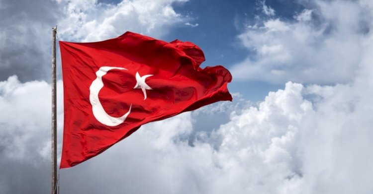 Bayrak Şiiri | Arif Nihat Asya