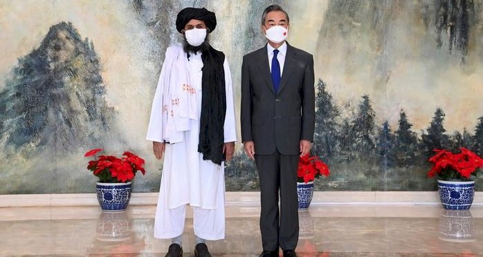 Dokuz kişilik bir Taliban delegasyonu Kabil'i ele geçirmeden önce Çin'i ziyaret etti