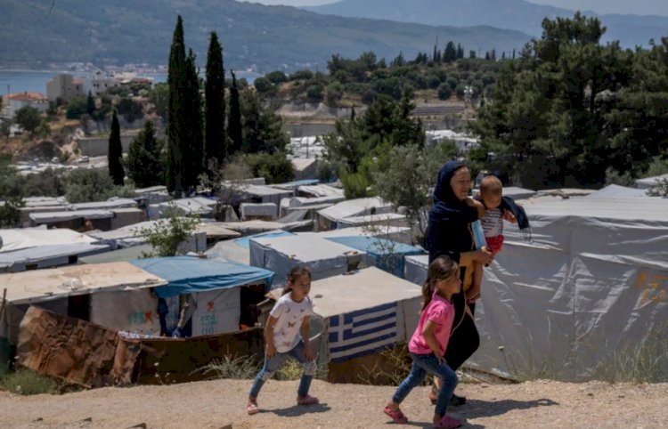 Greece Builds 25-mile Fence to Fend Off Afghan Refugees