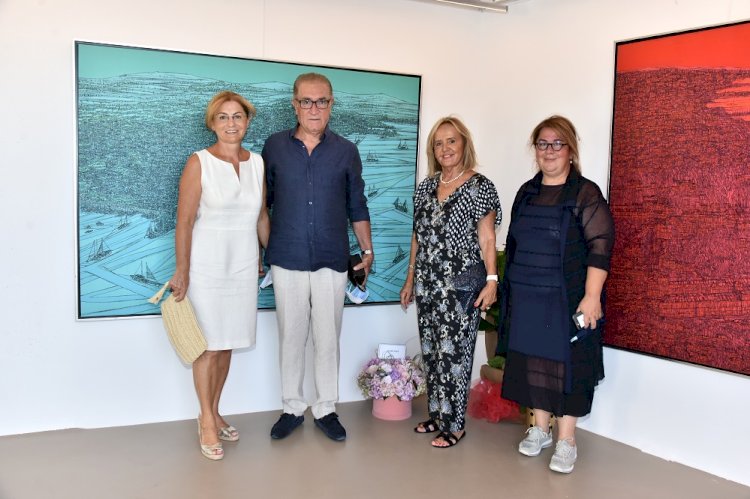 Touch Sanat Galerisi Hebil''de  İstanbul'dan Bodrum'a Sergisiyle  kapılarını açtı..