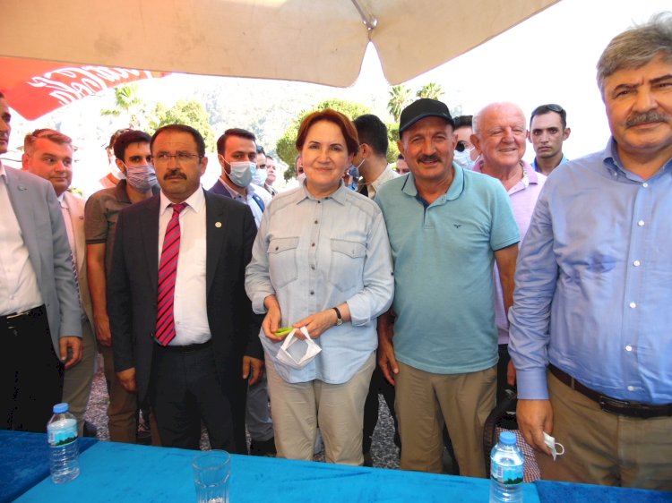 Akşener: ”Biz Behçet Başkanla hiç ayrılmadık ki!..”