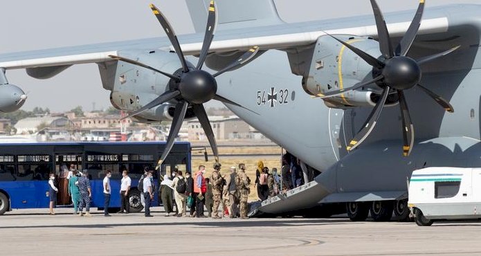Alman Meclisi’nden Afganistan tezkeresine onay