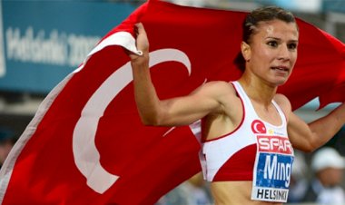 Eski milli atlet Süreyya Ayhan, öğretmen olarak bir ortaokula atandı