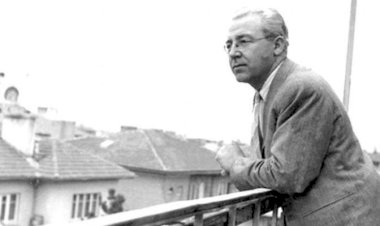 Tuncel Kurtiz - Dağlar ( Şiir -Sabahattin Ali )