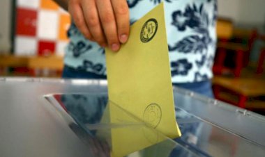 Ünlü ekonomist toplantıya dikkat çekerek, erken seçimi işaret etti