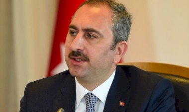 Adalet Bakanı Gül: AK Parti ifade özgürlüğünü ortadan kaldıracak bir şeye müsaade etmez