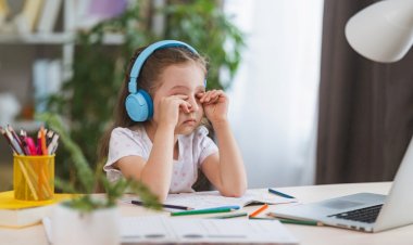 ÇOCUKLARDA GÖRME BOZUKLUĞUNA İŞARET EDEN 8 ÖNEMLİ BELİRTİ!