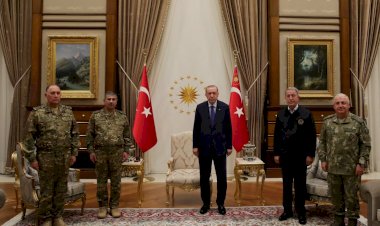 Cumhurbaşkanı Erdoğan, Azerbaycan Savunma Bakanı ve Genelkurmay Başkanı ile görüştü