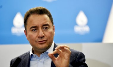 Ali Babacan: Kürt meselesi vardır; bölgede sokakta gezemeyenler bilemez