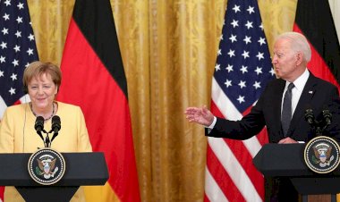 WSJ: Merkel, Biden'ın ilk uluslararası telefon görüşmesi talebini reddetti