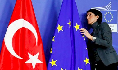 Murat Yetkin: Avrupa Birliği ile ilişkilerde tuhaf şeyler oluyor
