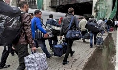 Ukraynalı işçiler yurtdışına gidiyor, Ukraynalı çalışanların yerini Orta Asya’dan gelenler dolduruyor
