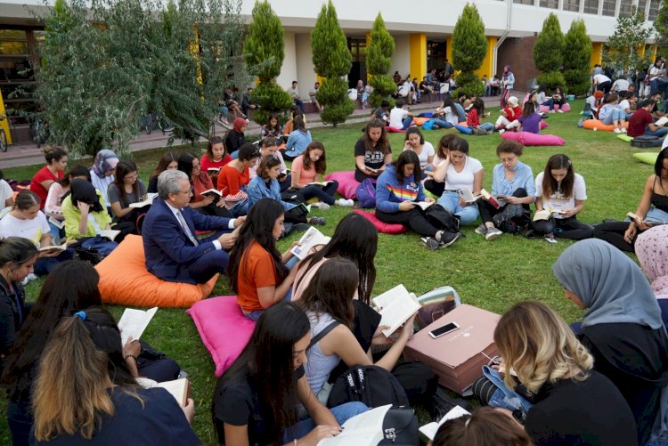 Rektör Budak, “Kütüphanemiz, öğrenci ve akademisyenlerin buluşma noktası olacak”