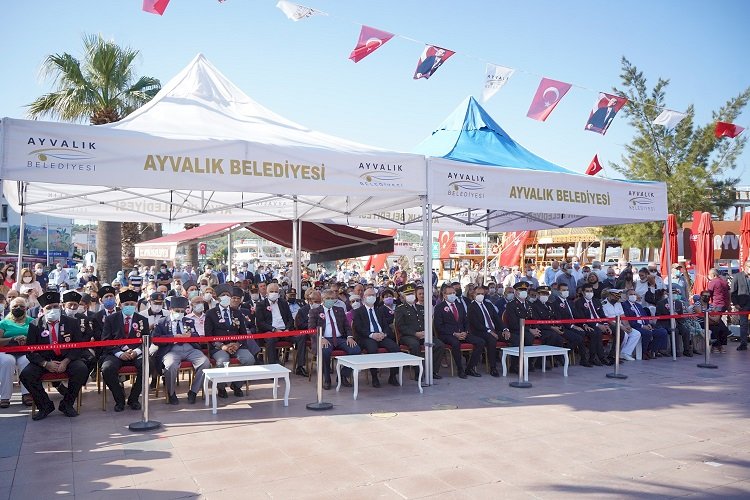 AYVALIK’IN DÜŞMAN İŞGALİNDEN KURTULUŞUNUN 99’UNCU YILI KUTLANDI