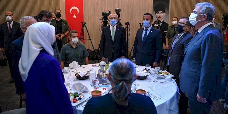 Kılıçdaroğlu şehit aileleri ve gazilerle bir araya geldi