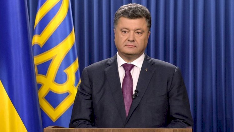 Канал Порошенко поздравил его с Днем рождения нереалистичным видео