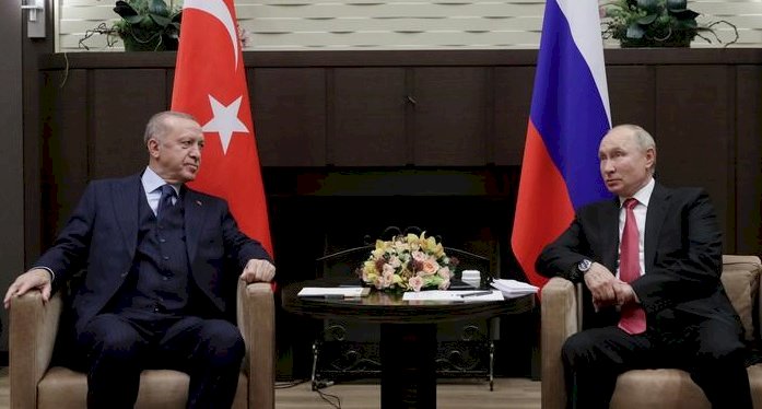 Erdoğan ile Putin Soçi'de bir araya geldi