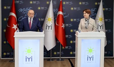 Karamollaoğlu'ndan Akşener'e tebrik: Adaylıktan feragat etmesi önemli bir adımdı