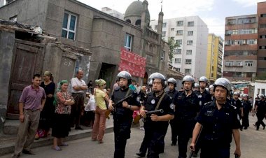Avrupa'ya kaçan Çinli eski polis, Doğu Türkistan'da yaptıkları işkenceleri anlattı