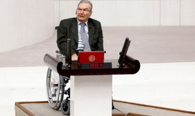 HKP başvuru yaptı: Deniz Baykal'ın vekilliği mi düşürülecek?