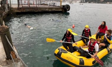 ÜSKÜDAR'DA DALGIÇLAR TARAFINDAN SU ALTI TEMİZLİĞİ YAPILDI