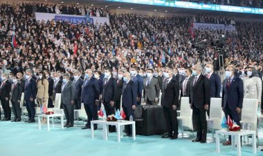 MHP’den Türk Gençliği Büyük Kurultayı; “Cumhuriyete yüz yıllık yemin, ülküye ömürlük sadakat”