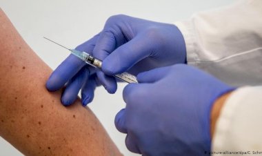 Almanya'da yetişkinlerin yüzde 75,9'u aşılandı