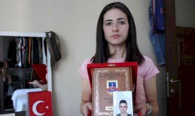 Eline Silahını Alan Şehit Eşi, Vatan Nöbetini Devralmak İstiyor