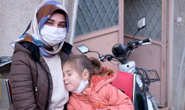 Şehit eşi: Kızım, 'babamı ara sesini duyayım' diyor