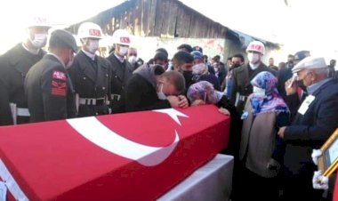 Şehit er Enes Yıldız Ardahan'da son yolculuğuna uğurlandı