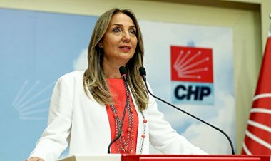 CHP Kadın Kolları Başkanı Nazlıaka açıkladı: 303 ilçede ilk kez başkanlık kuruldu; yıl sonu hedef 100 bin yeni kadın üye