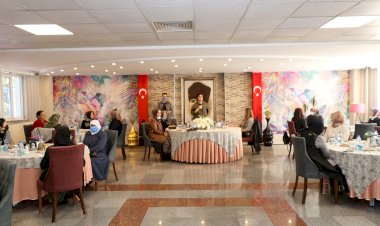 Dr. Ruhan Özkan, Şehit ve Gazilerimizin Anneleri, Eşleri ve Çocukları ile Bir Araya Geldi