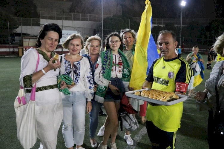 BAYRAKLIDA UKRAYNA TÜRKİYE DOSTLUĞU