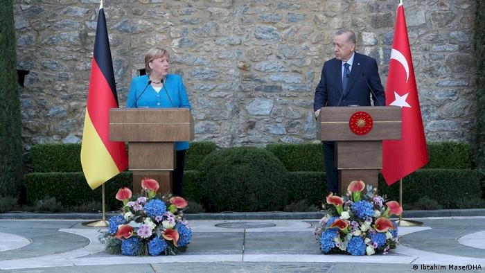 Merkel'den Türkiye'ye teşekkürlü veda