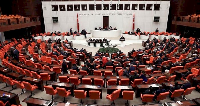 CHP tezkereye "ret" oyu verecek