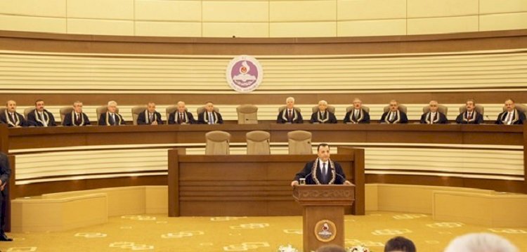 Akif Beki Anayasa Mahkemesinin paradoksu