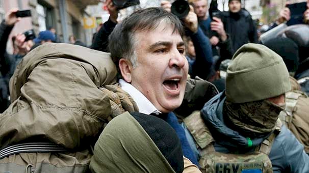 Mihail Saakaşvili: Gürcistan'ın, cezaevinden ülkeyi sarsan eski lideri