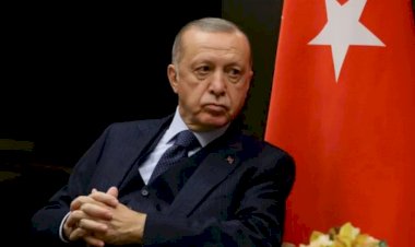 FT'den AK Parti kulisi: 'Kimse Erdoğan'a gerçeği söyleyemiyor'